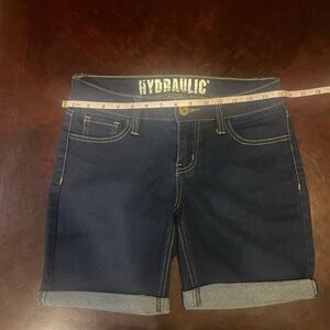 Hydraulic Blue Denim Shorts look New excelen condición size 5/6